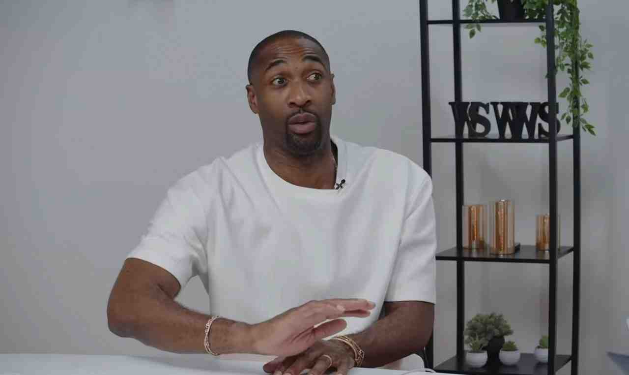 阿里纳斯:就算老婆被三个女人按在地上打 我也绝不会出拳打女人